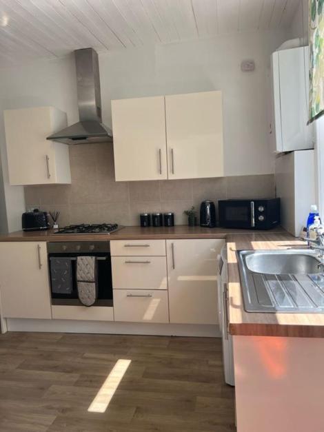 Moorfield Street Guesthouse Leeds  Ngoại thất bức ảnh